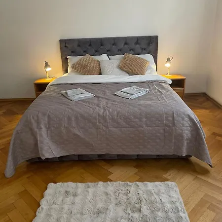 Apartma Ve Stredu Prahy * 布拉格