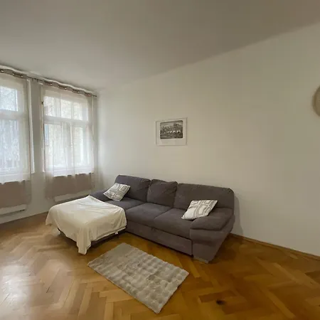 Apartma Ve Stredu Prahy 公寓 *